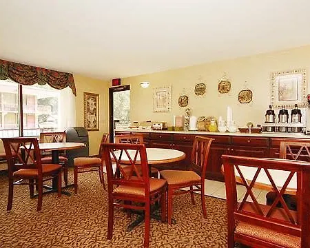 Quality Inn Asheville Airport 